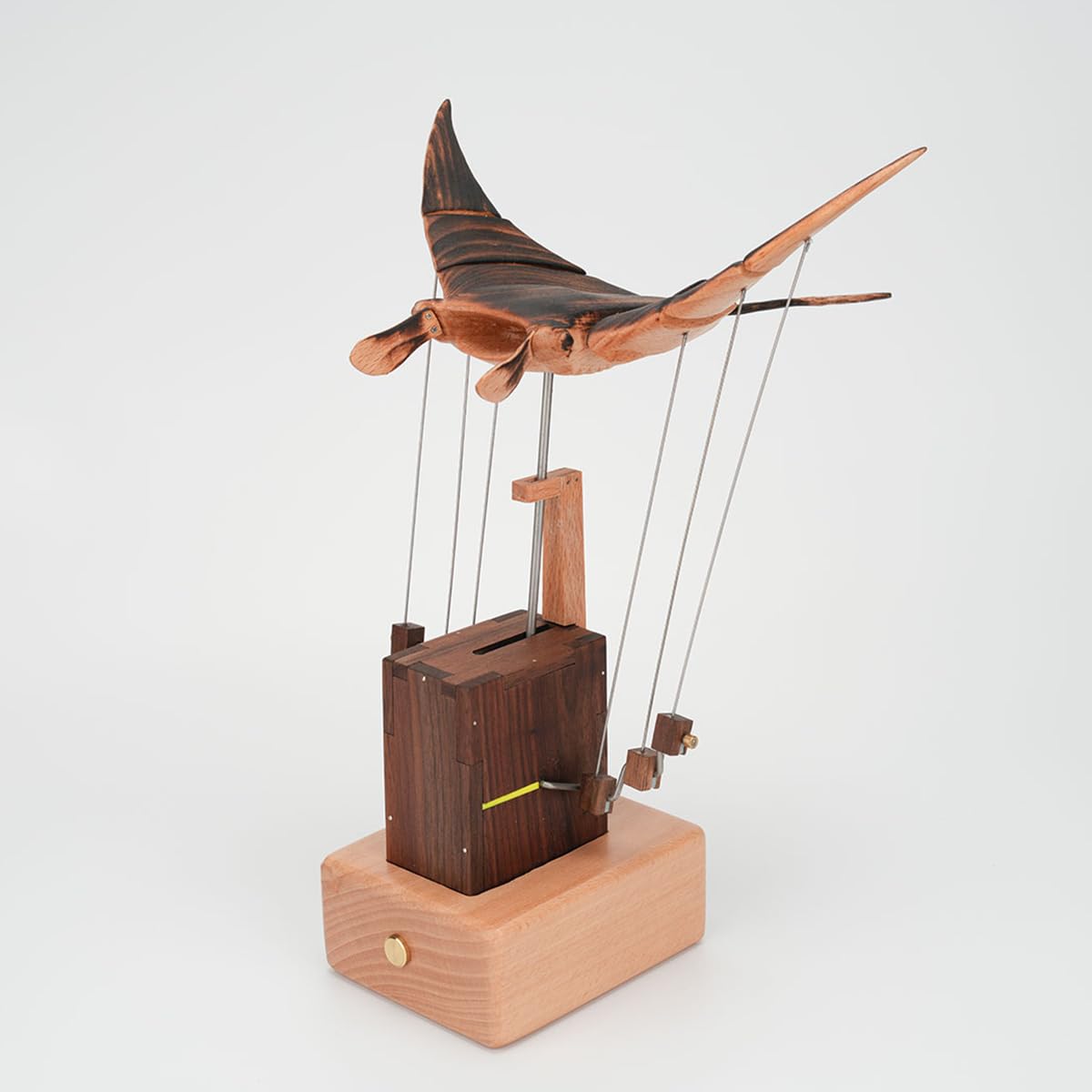 Manta Rochen modello in legno con trasmissione meccanica, kit da collezione creativi surrealistici, modello di movimento desktop adolescenti e adulti