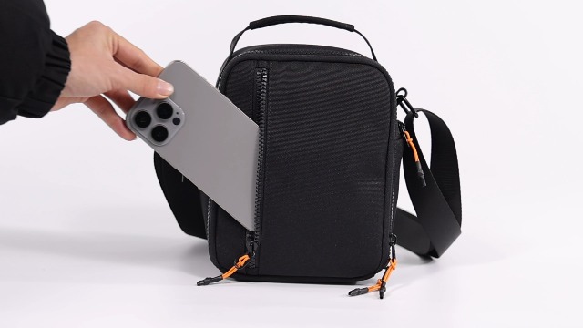 Amazon.com : Cwatcun Campact Camera Bag Small Camera Sling Case