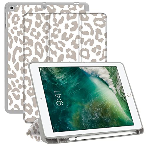 Housse iPad 9.7 léopard blanc idéale pour travailler au café ou prendre des notes avec stylet
