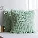 MIULEE 2-częściowy zestaw poduszek z futra, miękkie poszewki na poduszki, dekoracyjne kwadratowe futro, poduszka na sofę, do sypialni, jasnozielona, 45 x 45 cm