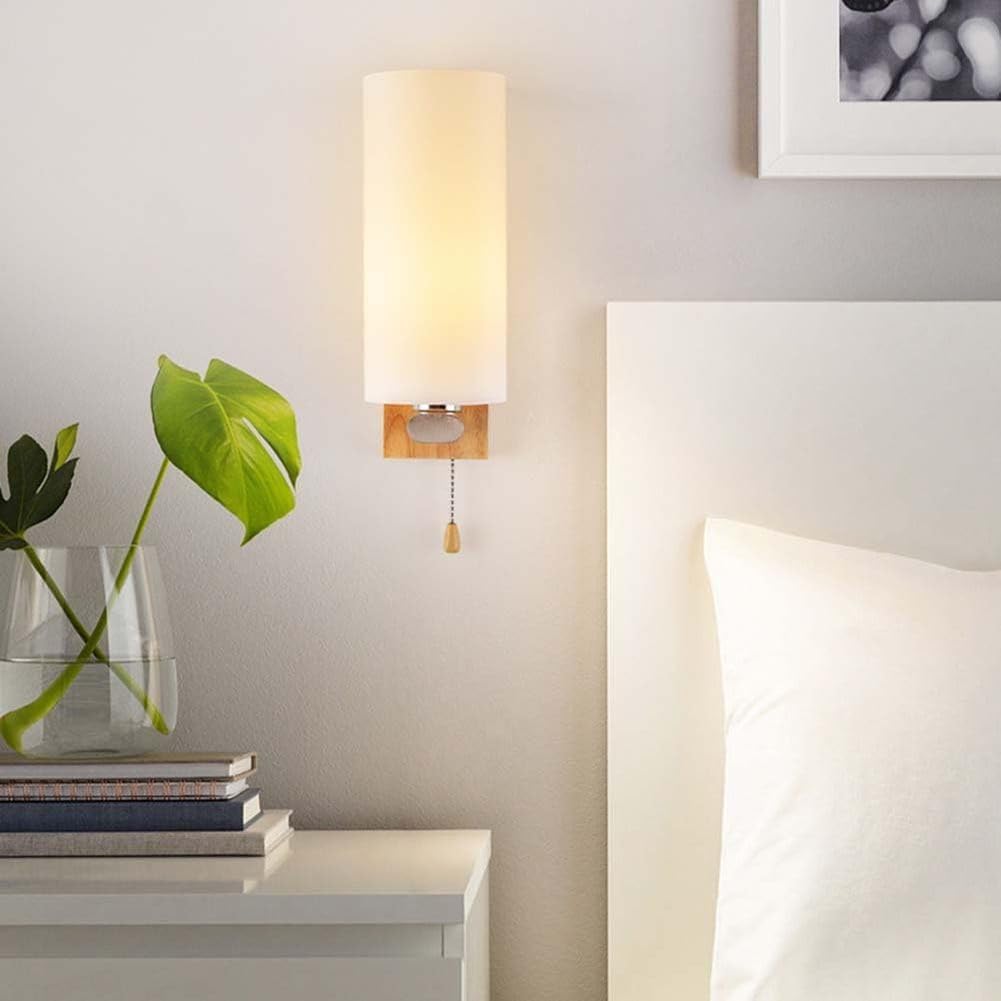 AoLa Holz Wandleuchte mit Zugschalter E27 Wandlampe Innen mit Rund Glas Lampeschirm Vintage Landhaus Schlafzimmer Nachtlicht Modern Metall Nachttischlampe für Schlafzimmer Wohnzimmer Flur