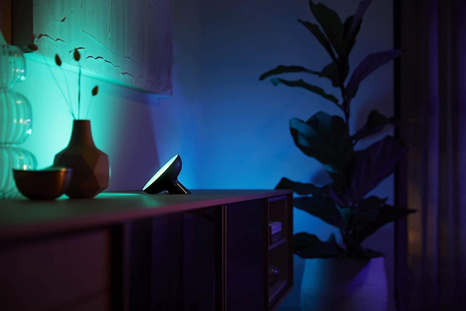 Philips Hue White & Color Ambiance Bloom Tischleuchte (500 lm), dimmbare Tischleuchte für das Hue Lichtsystem mit 16 Mio. Farben, smarte Lichtsteuerung über Sprache oder App, schwarz