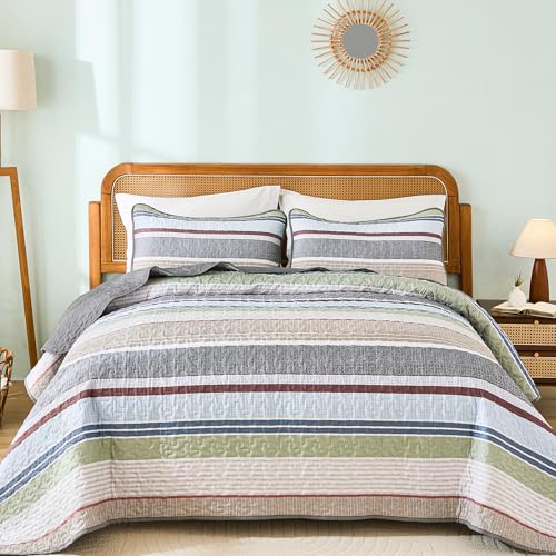 Dintszyayue King Size Quilts Sage Grey, 3 Pieces Boho Striped Bedspread Bedding for King Size Bed, Soft Lightweight Microfiber Bohemian Coverlet Set for All Season Quilts with 2 Pillowcases