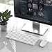 immagine 2JOYACCESS Tastiera e Mouse Wireless,Slim Compatto Tastiera Wireless con Numerica,2.4Ghz Stabile,Mouse Ergonomico Silenziosa Portatile da 2400 DPI per PC,Computer,Laptop(QWERTY Italiano)-Argento Bianco