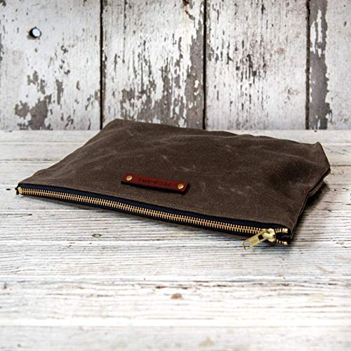 The Maker Pouch in Truffle