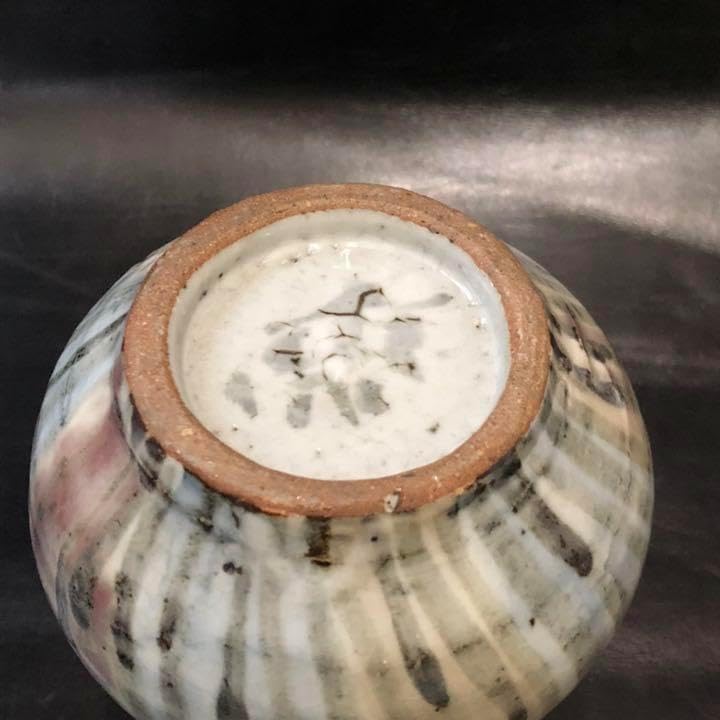 美しい古美術◼️蔵からかなりキレイな壺が出てきた、壷、花道具、花瓶、一輪挿し 美しい古美術◇蔵からステキな一輪挿しの花瓶が出て来まし