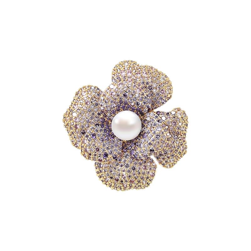 Image of Pearl Flower Brooch and Pins for Women Large Gold Luxury Elegant Pin Christmas Gift Jewelry