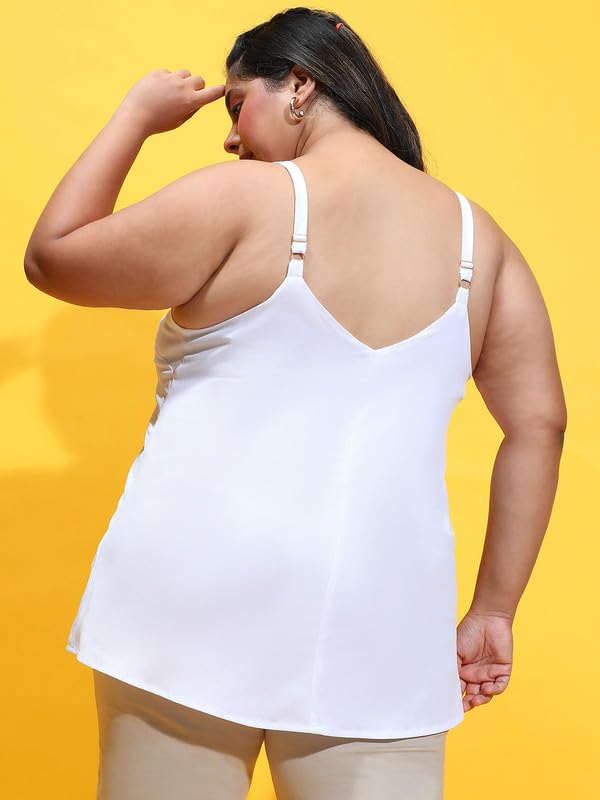 Image of oxolloxo Women Plus Size Soild V-Neck with Lace Detailed Sleeveless Strappy Top