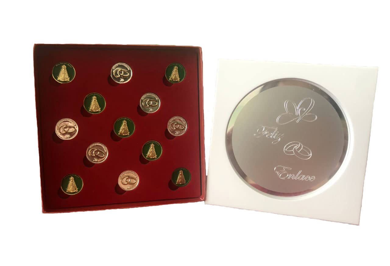 Arras de la Virgen del Rocio Tricolor Personalizadas con Bandeja Convertible en Placa de Recuerdo y llevanza de Alianzas para Bodas y Enlaces.