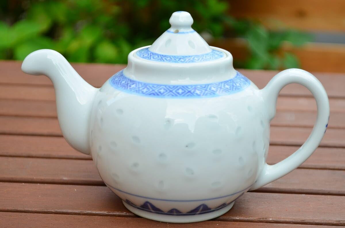 其泉 萌黄金欄手 茶器セット 急須1客 湯呑5客 金彩 有田焼 其泉 萌黄金