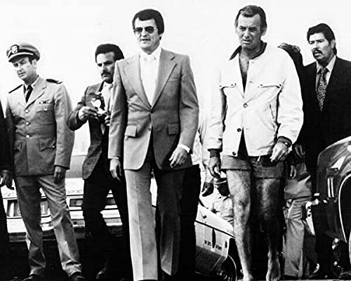 Harry O 1974 David Janseen in shorts walks with Henry Darrow 8x10 inch photo