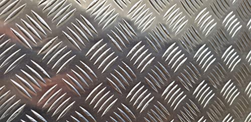 Plaque alu brut striée 110 cm pour marchepied et sol de remorque