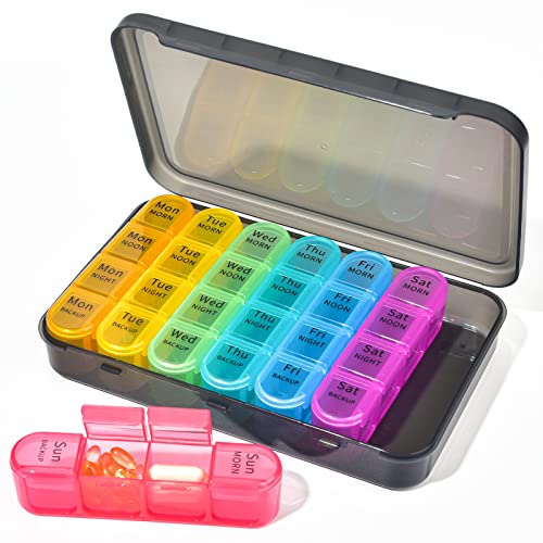 Pastillero semanal, 4 veces al día, etiqueta personalizada, pastillero portátil para 7 días con compartimento grande y caja exterior a prueba de humedad, apto para vitaminas/aceite de pescado Cover