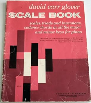 Paperback Scale book: Scales, triads and inversions, cadence chords in all the major and minor keys for piano Book
