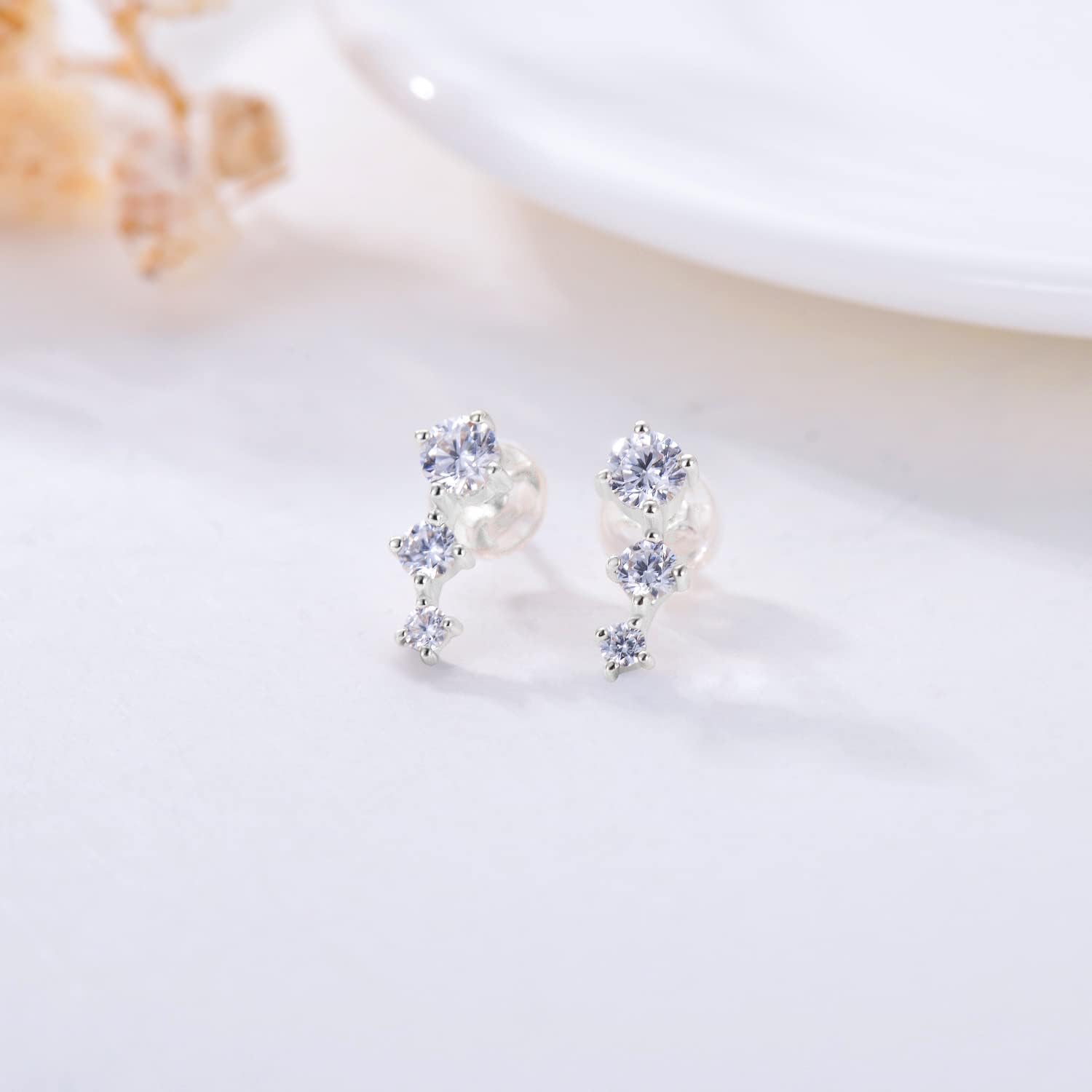 季節のおすすめ商品 Luhe 星 ピアス レディース 人気 シンプル かっこいい 金属アレルギー対応 シルバー 925 誕生日プレゼント 女性 アクセサリー Squadracorsedriverless Com