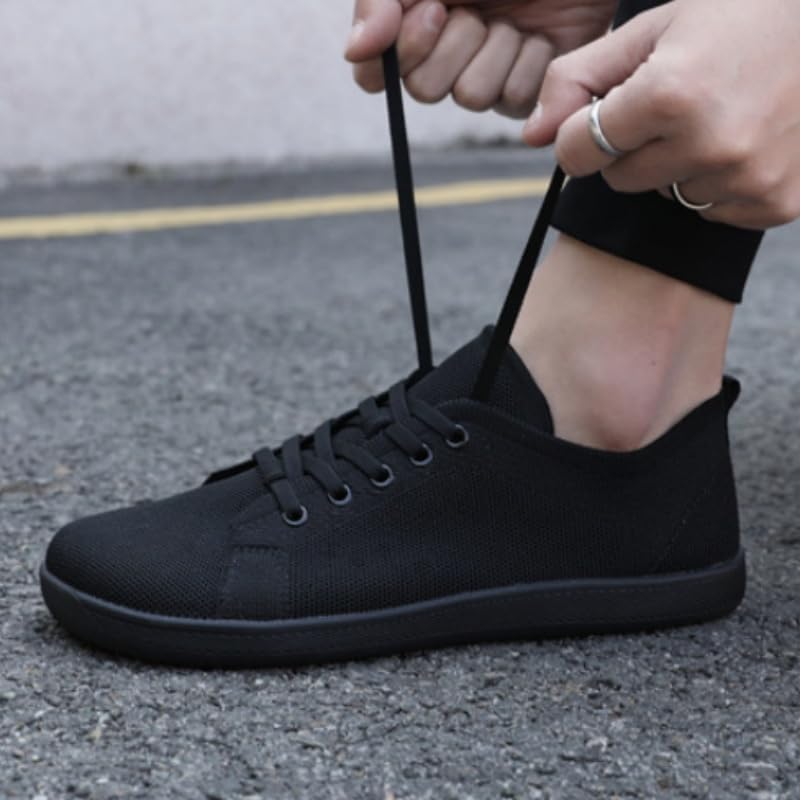 Round-Toe, Lightweight and Comfortable Men's Sports Shoes for Fitness, Outdoor Activities, Crawling and Rock Climbing.