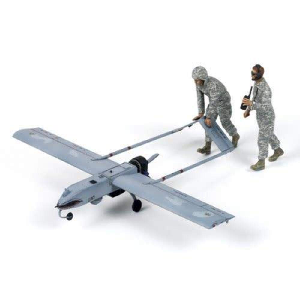 Amazon | Academy アカデミー 1/35 RQ-7B UAV 無人航空機 AM12117