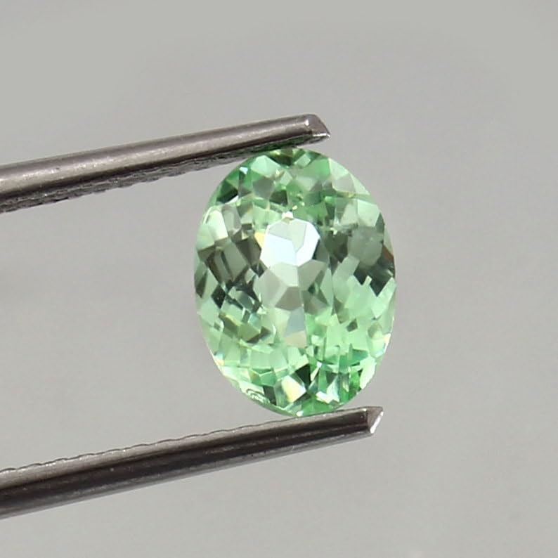 Pierre gemme saphir vert ceylan 8x6mm facettée pour création bague - 3