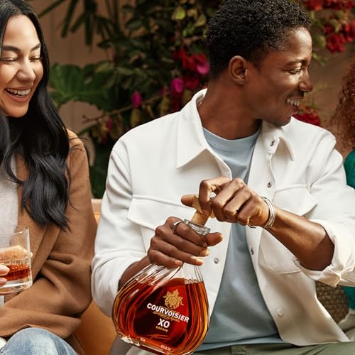 Courvoisier XO Cognac aus Frankreich, mit Geschenkverpackung, reichhaltiger und komplexer Geschmack, 40% Vol., 1 x 0,7l