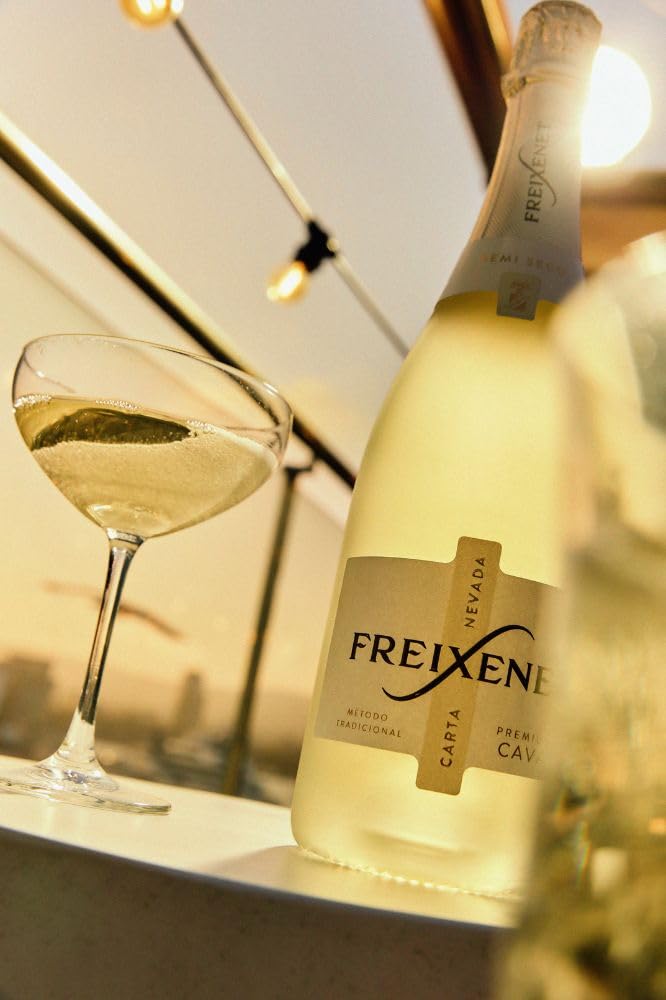 Freixenet Carta Medium Dry (24 x 0,2 l) – Sparkling Wine aus Spanien mit Pfirsich- und Honignoten, aus Macabeo und Chardonnay, trocken-fruchtig – Für unterwegs, als Aperitif oder Mini-Geschenk