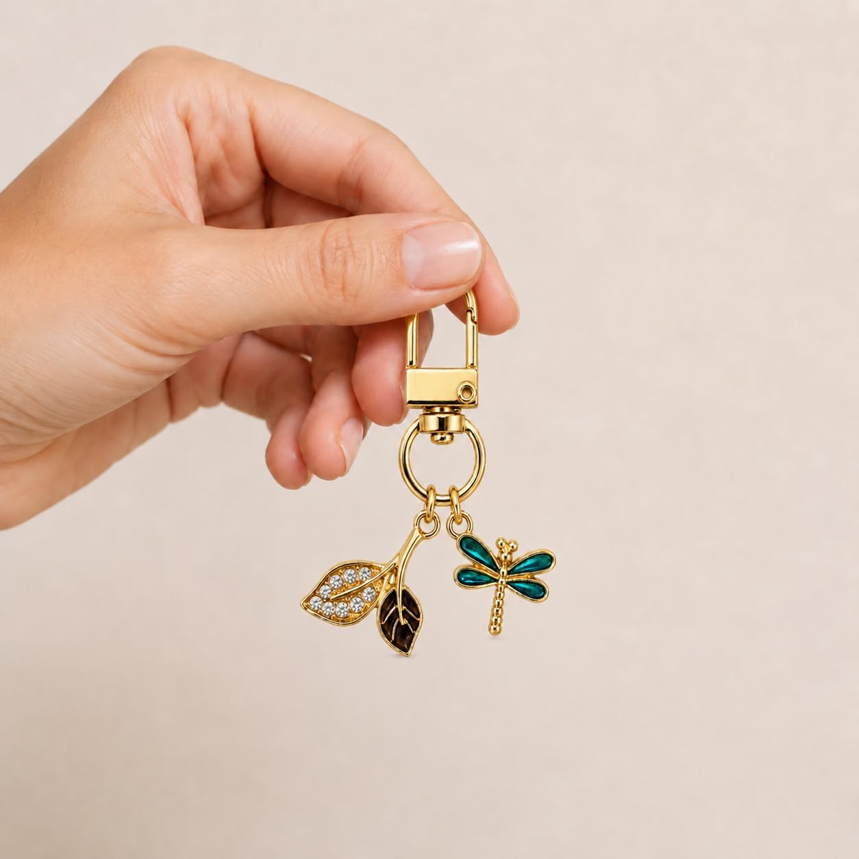 Dragonfly Keychain –Leaf Keychains Bag Charms for Women with Sparkling Rhinestone, Insect Key Chains Gifts for Nature Lovers, Girls, Friends, Family and Boys image 4