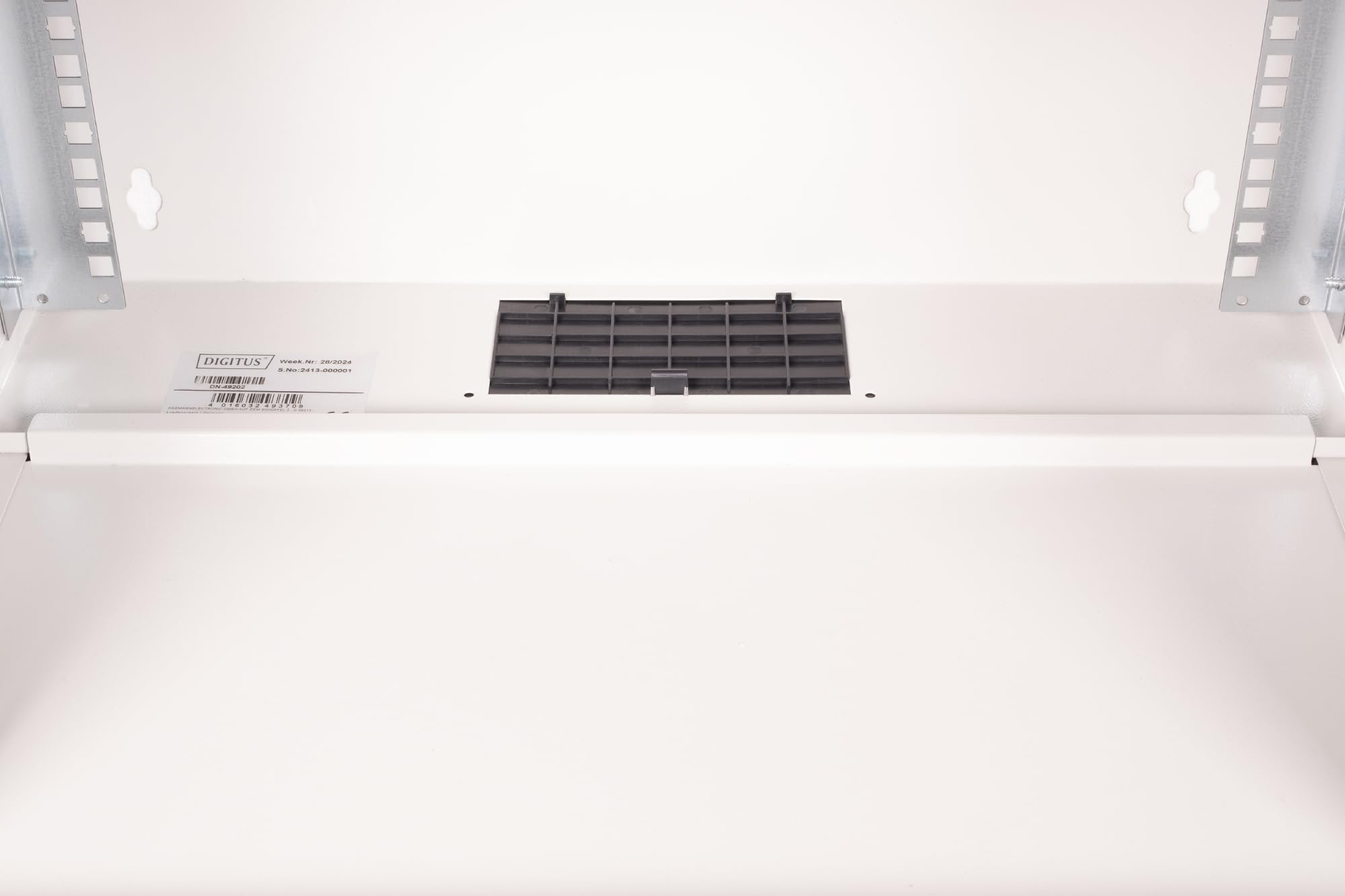 DIGITUS Armario de Red – 19 Pulgadas, 7U – Sin Montar – Soho Pro – Gris | 400 mm de profundidad – 319,25 mm de profundidad útil – montaje en pared – Carga máxima: 60 kg – puerta de acero perforada