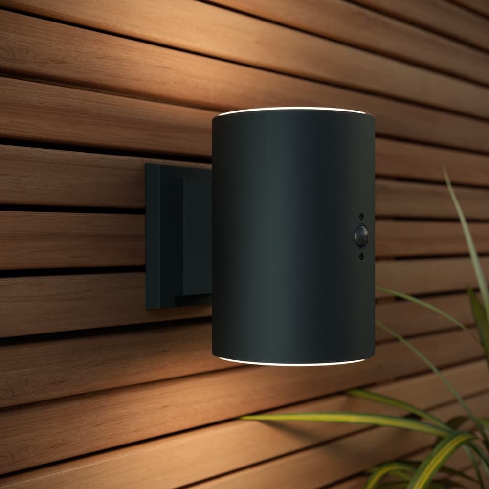 SolarCentre® Grantham XL USB Up and Down Outdoor Solar Powered Motion Activated PIR Security Light