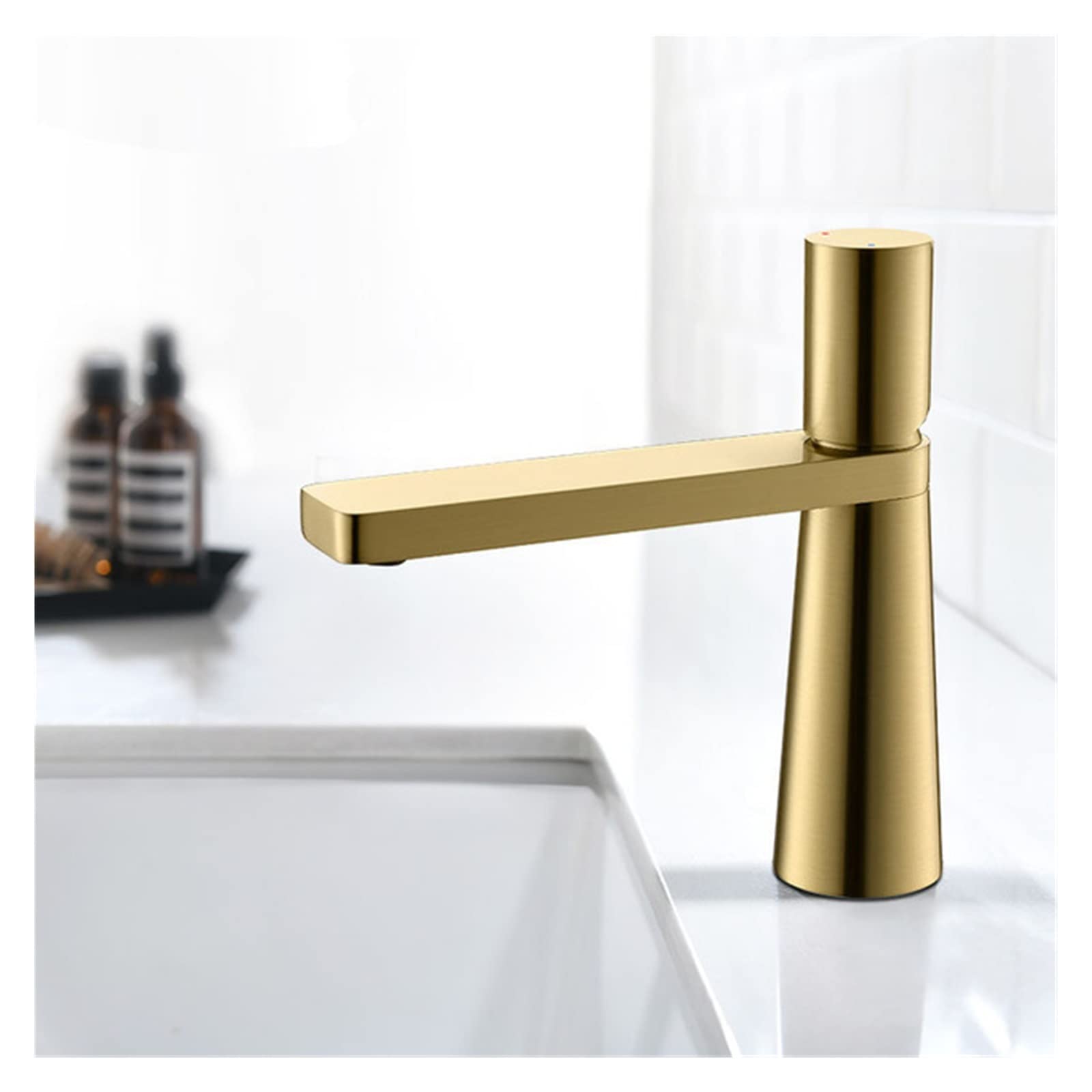 Robinet de lavabo en or brossé en laiton haut de gamme pour salle de bain chic