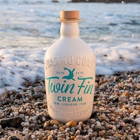 Twin Fin Cream Liqueur | Born in the Caribbean, blended in Cornwall | Smooth Vanilla, Silky white chocolate | Best enjoyed neat |17% vol | 70cl – Twin Fin Rum