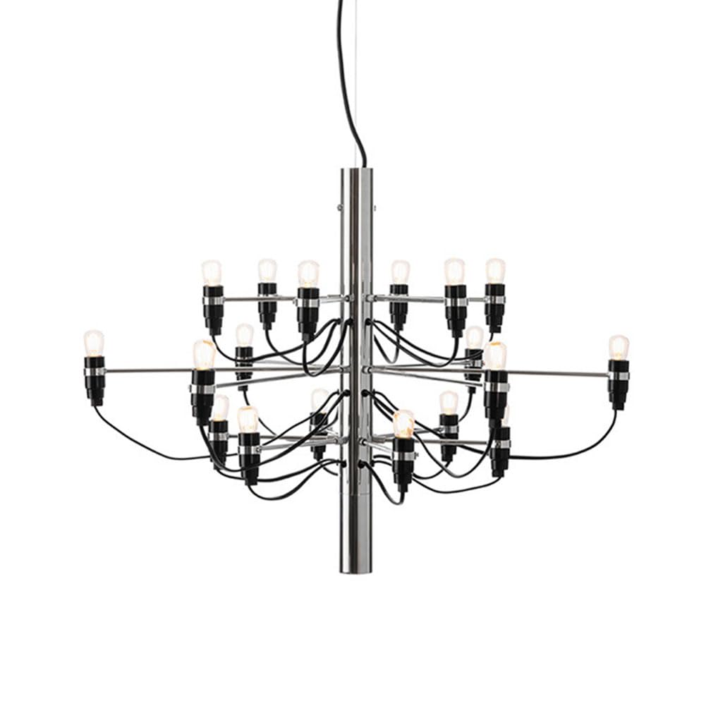 Lustre moderne à bougies chrome, la solution pour grands salons sombres