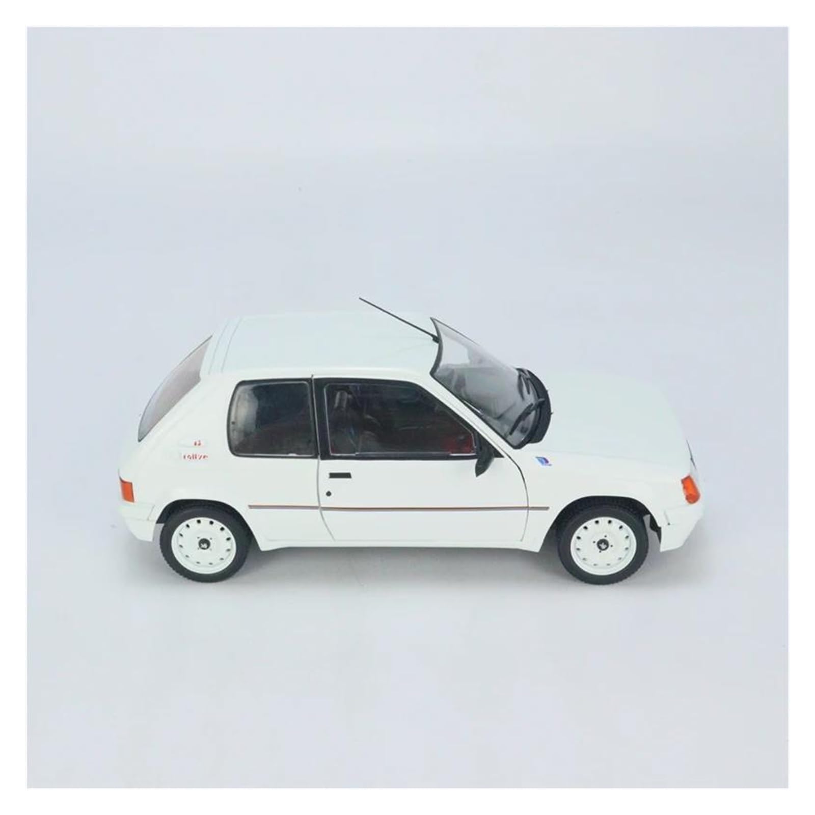 Metallo Scala Replica Modello Di Auto Pressofusa In Scala 1 18 Peugeot 205 Mk 9L 1988 Esposizione Statica Hobby Veicoli Giochi Set