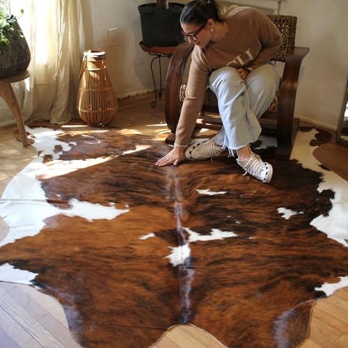 Genuine Cowhides Rug - Natural Leather Hide Rugs for Living Room & Area Rug for Bedroom - Real Cowhide Rug for Rustic Home Decor - Medium Tricolor Cowhide Rugs Collection 5x7 ft