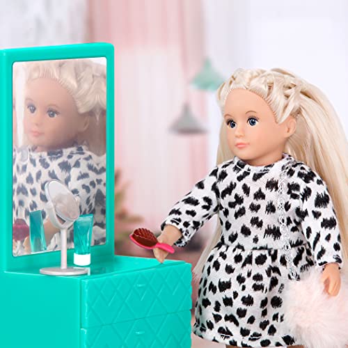 Muñeca Lori mini de 15 cm con outfit estilizado miniatura 4