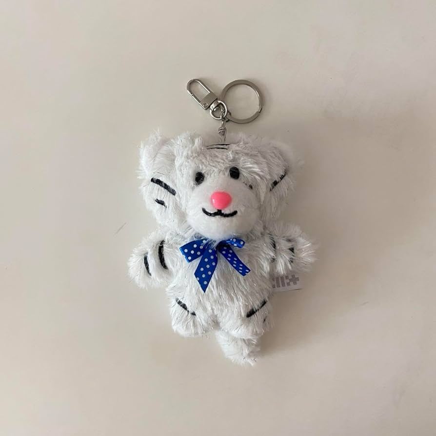 イロハ　ぬいぐるみキーホルダー　1周年　ILLIT 7 イロハ ぬいぐるみキーホルダー 1周年 ILLIT 7