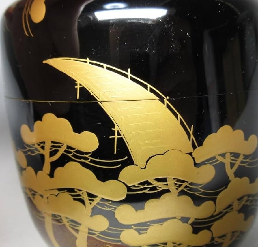 茶道具　輪島塗　荒井喜峰作　蟲蒔絵　螺鈿装飾　香合　共箱　V　R6683 茶道具 輪島塗 荒井喜峰作 蟲蒔絵 螺鈿装飾 香合 共箱 V R6683