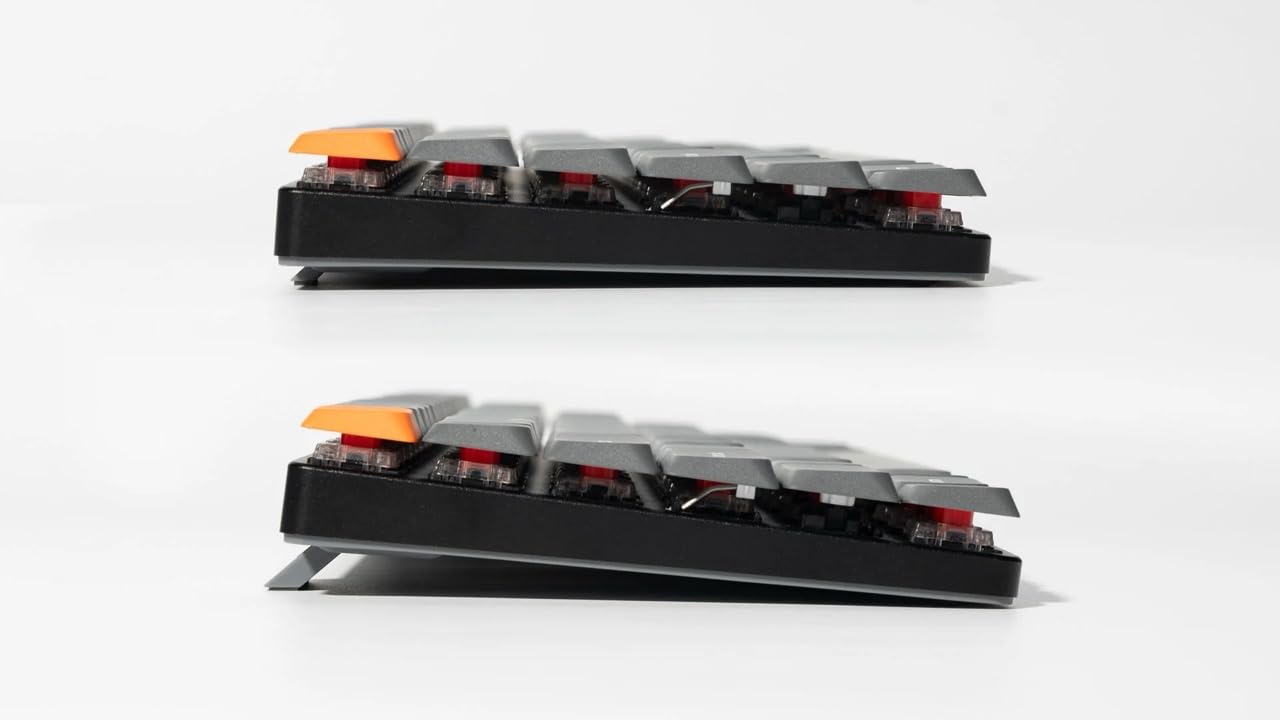 Keychron K5 Max Tastiera Meccanica ultra-sottile senza fili, programmabile QMK/VIA, 3 modalità Bluetooth/2,4 GHz/Cavo con LED bianco, Low Profile Gateron Red Switch, copritasti in PBT