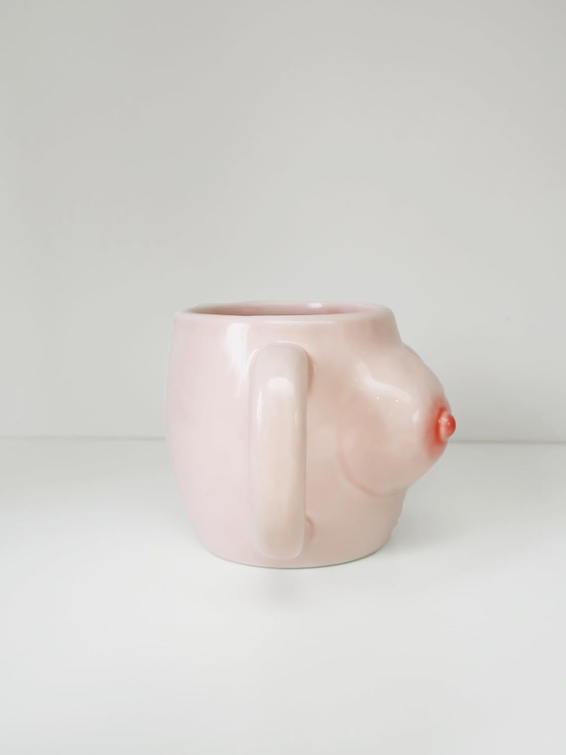 Funny Titty Mug - Novelty Big Boobs Gifts, 13.5oz 400ml Large Cup