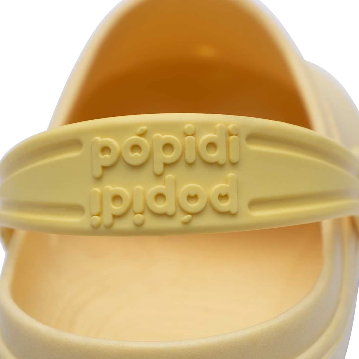 Babuche Infantil Aranha Nº 19 ao 36 Masculino Menino Chinelo Moda Iate Calce Facil Leve 12.36 em promoção! Veja a oferta e mais achadinhos de Sandálias & Chinelos Infantis 9 Hoje é o melhor dia para comprar Babuche Infantil Aranha Nº 19 ao 36 Masculino Menino Chinelo Moda Iate Calce Facil Leve 12.36 com aquele preço maroto! Promoção! Aproveite a oferta! 9