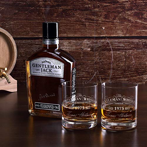 Herz & Heim® 5-tlg Whiskey Set 2 Gläsern mit Gravur, Jack Daniels Schweizer Schokolade, Gentleman Jack + Holz-Schatulle - Image 4