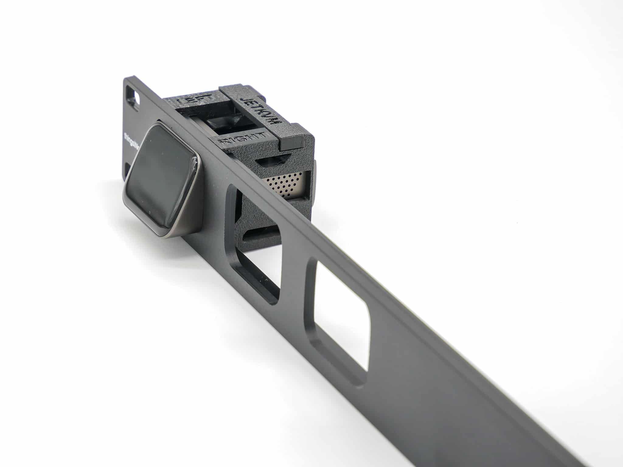 Rack Mount for 3 pcs. JetKvm - 2 blind Cover Plates