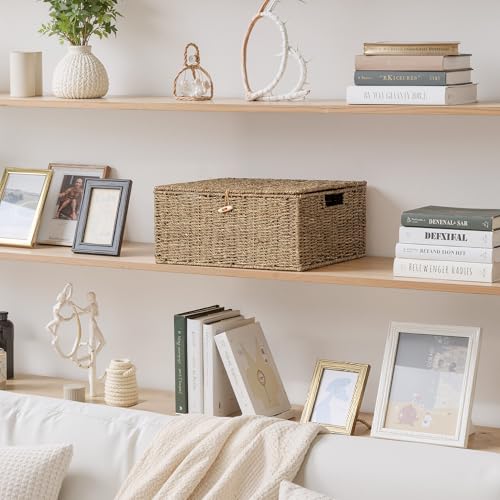 Image of StorageWorks Wicker Basket with Lid, Storage Baskets with Lids, Seagrass
