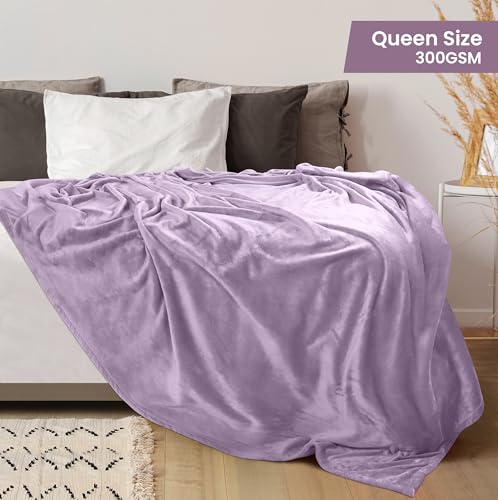 Image of Utopia Bedding Fleece Blanket Queen Size Lilac 300GSM Luxury Fuzzy Soft Anti-Static Microfiber Bed Blanket (90x90 Inch)