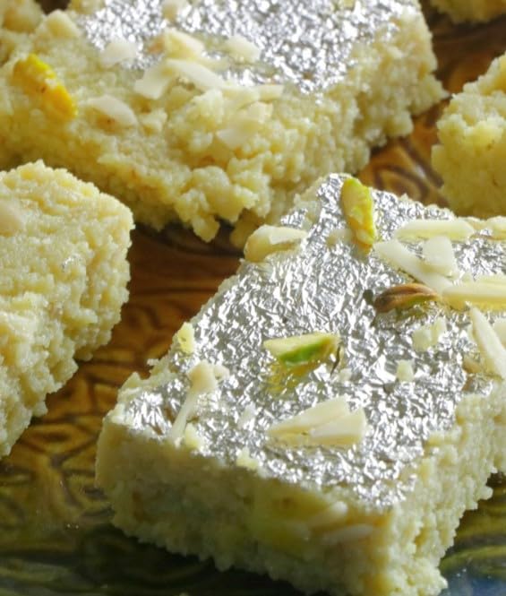 Festival Special Premium (Kalakand 500g) Delicious Indian Traditional Sweets To Sweeten Up Your Celebration Best Gift For All Occasions Rakhi,Marriage,Diwali,NewYear