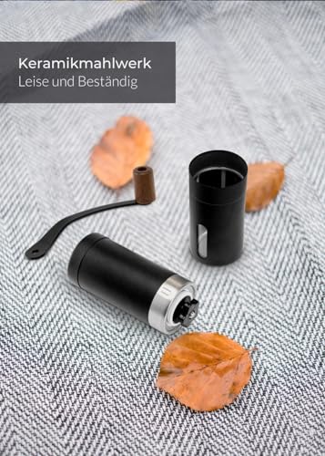 Foto von LAMBDA COFFEE® TERRA Kaffeemühle manuell aus Edelstahl und Keramik- Kegelmahlwerk I Leichte Handkaffeemühle mit Holzgriff I Präzise Mahlgradeinstellung I Nautic Night Schwarz