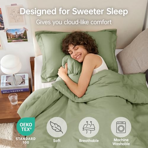 Image of MUXHOMO Green Twin /Twin XL Comforter Set, All Season Ultra Soft Down Alternative Bedding - 2 Piece Lightweight Bed Set Includes 1 Comforter (68 inchx88 inch) and 1 Pillow Shams (20 inchx26 inch)