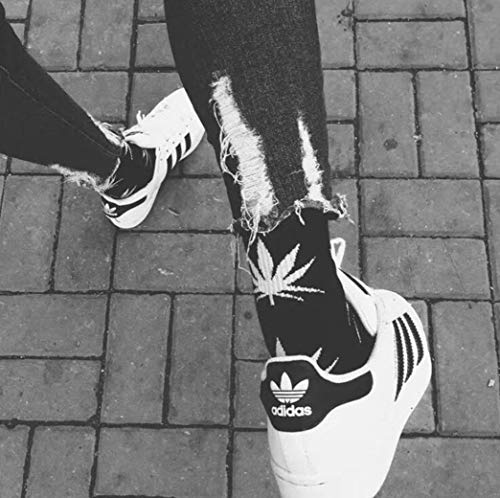 lifevv 5 Pairs Unisex Marijuana Weed Leaf Cotton Athletic Sports Marijuana High Crew Socks2