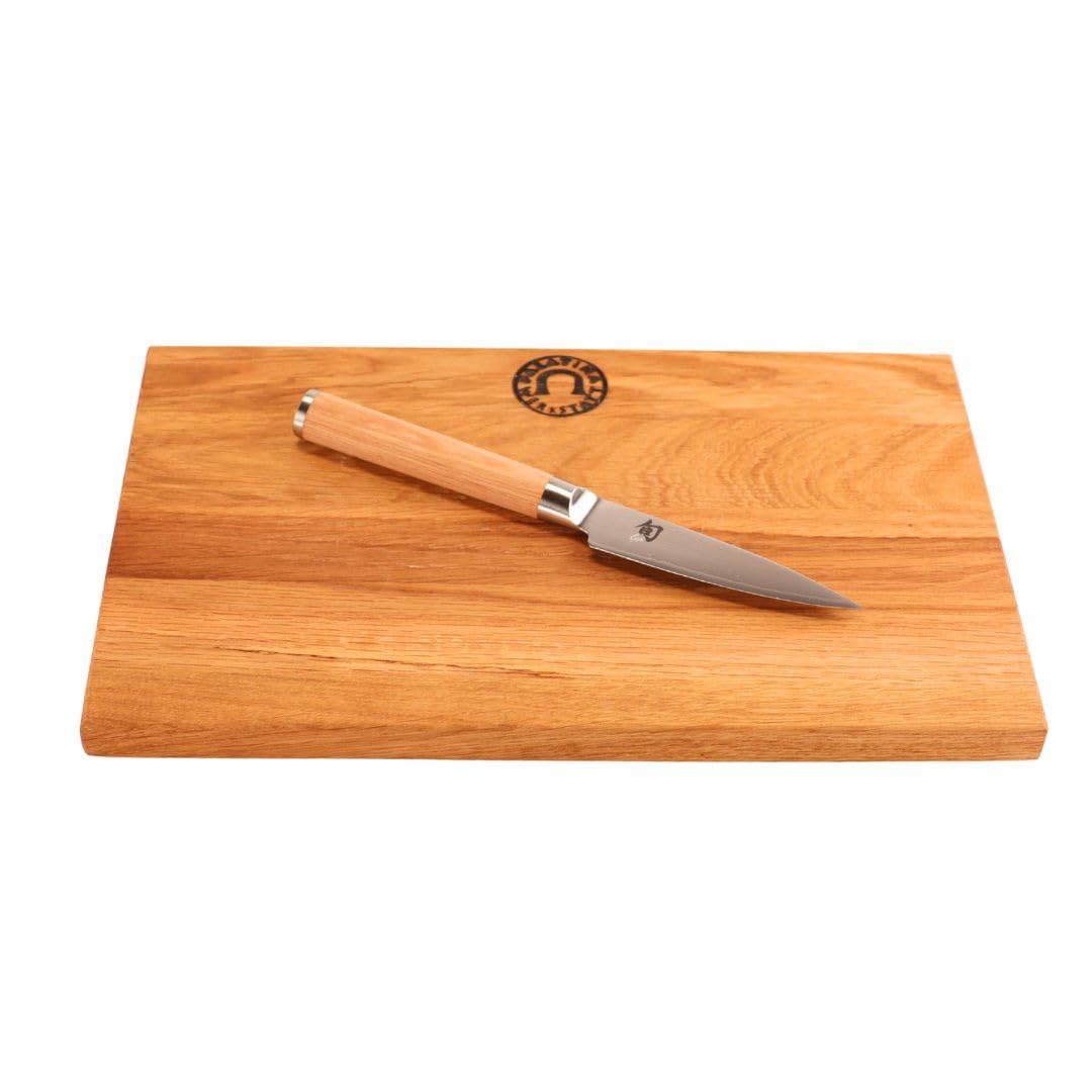 Kai Shun Classic White DM-0700W Couteau d'office japonais avec lame de 8,5 cm en acier damassé Planche à découper en chêne massif 30 x 20 cm