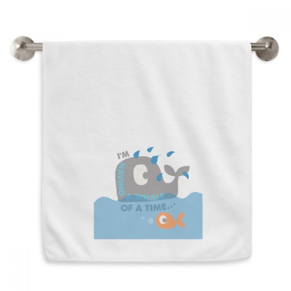 Débarbouillette baleine bleue pour la toilette des enfants