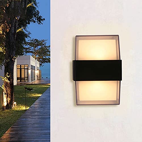 Iluminación exterior LED para crear ambientes acogedores en el patio