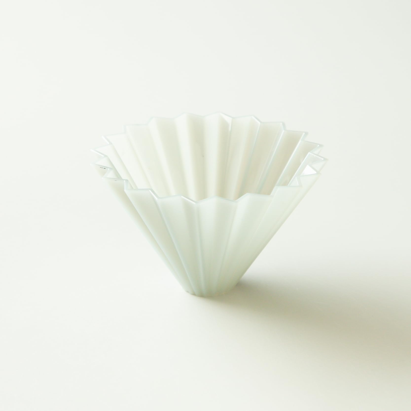 ORIGAMI Dripper Air M Resin Pour Over Coffee 2-4 Cup Matte Gray Japan